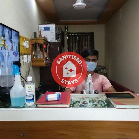 Hotel Oyo 60773 Ruchita Loadging & Boarding Mumbai Exterior foto