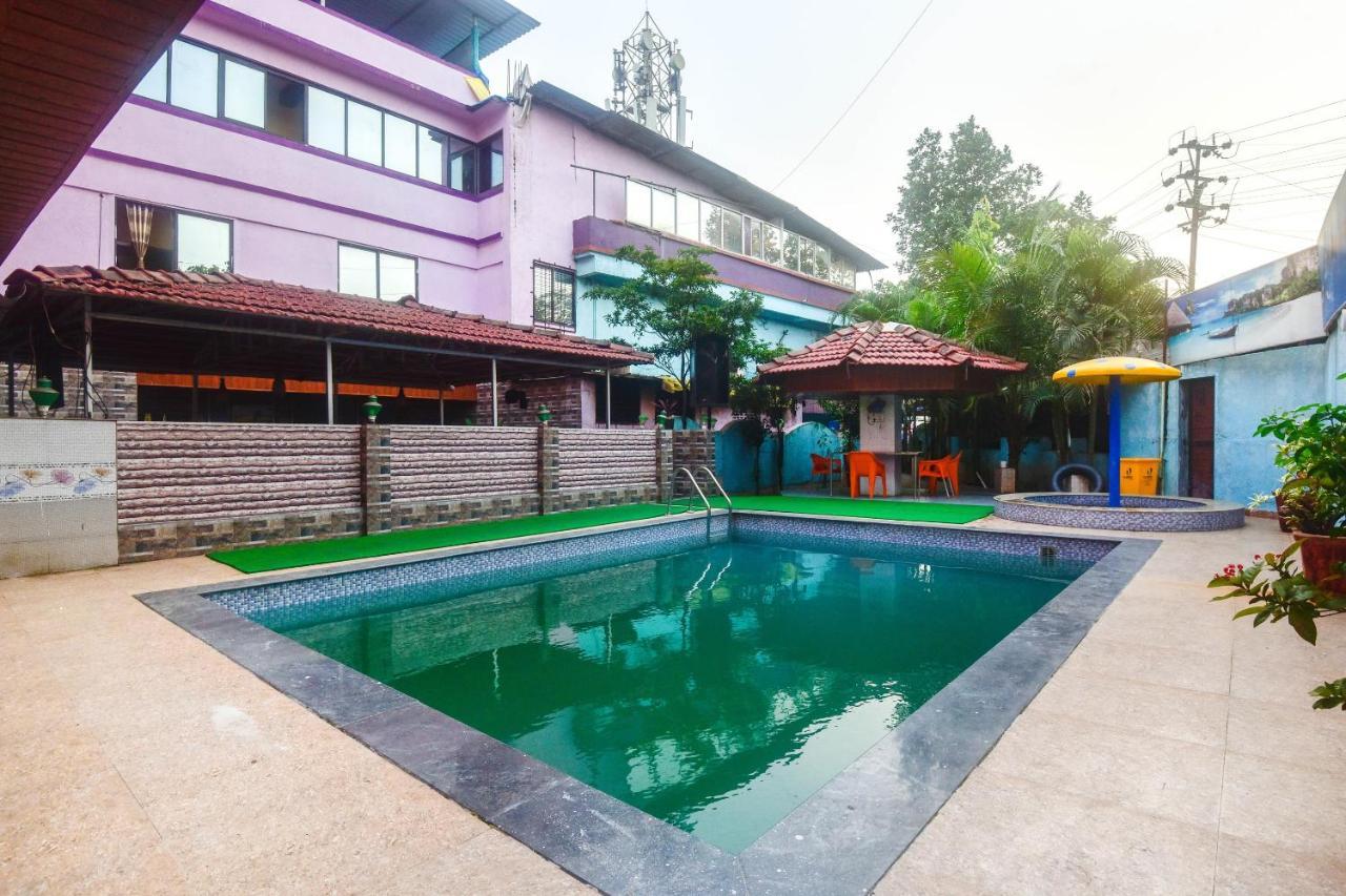 Hotel Oyo 60773 Ruchita Loadging & Boarding Mumbai Exterior foto
