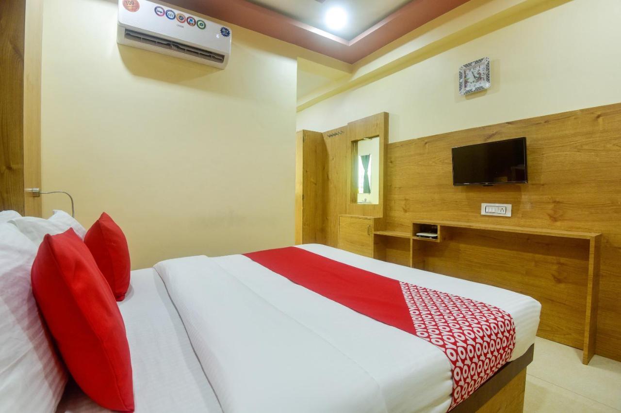 Hotel Oyo 60773 Ruchita Loadging & Boarding Mumbai Exterior foto